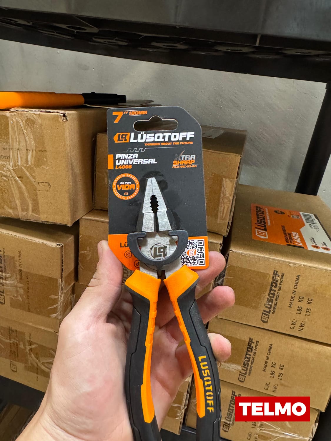 Pinza Universal 7" 180mm Corte 1,8mm Mango Confort Grip L4008 - Lusqtoff, foto real