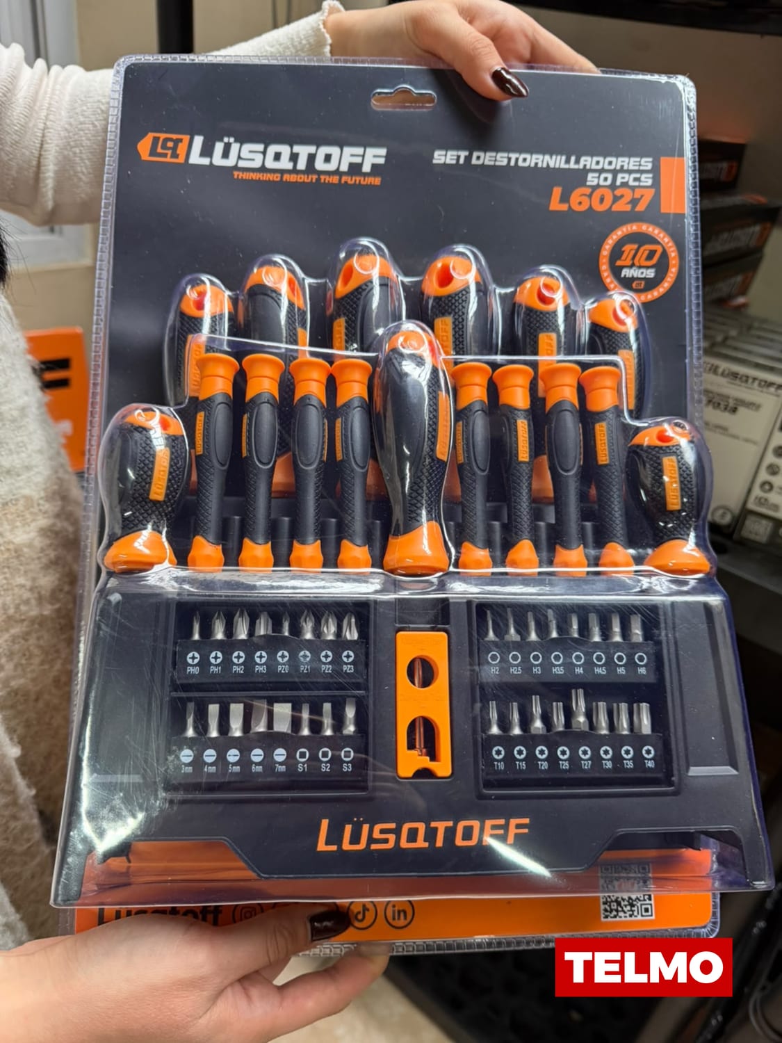 Set Destornilladores Precisión + Puntas 1/4" + Bocallaves + Base Exhibidora 50 Piezas L6027 - Lusqtoff, foto real