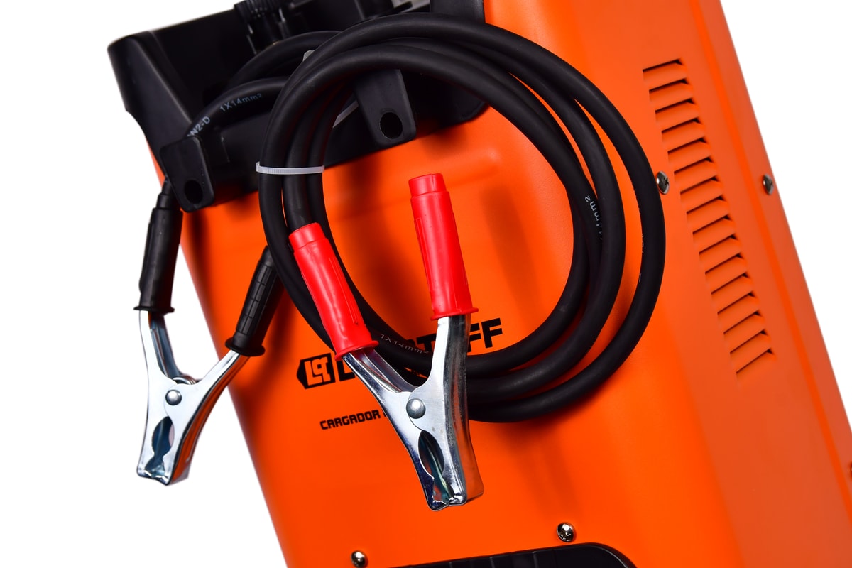 Cargador Arrancador Baterías 12/24V 30A Arranque 180A 500Ah LCC-180 - Lusqtoff