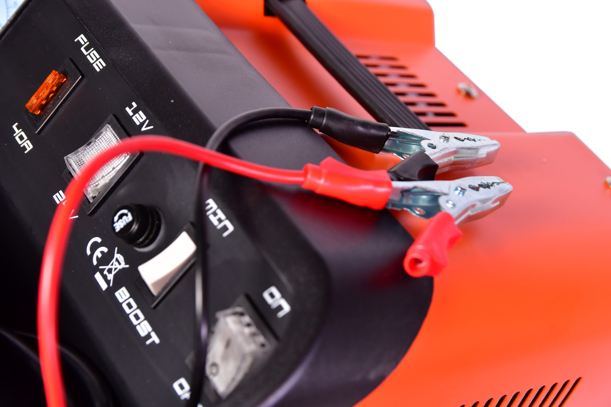 Cargador Batería Inteligente 12/24V 30A 120/300Ah LCC-45 - Lusqtoff