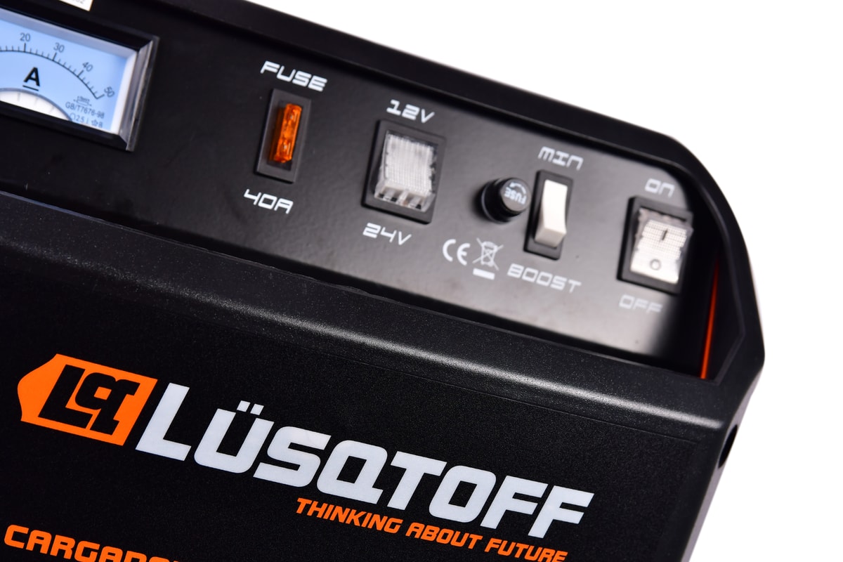 Cargador Batería Inteligente 12/24V 30A 120/300Ah LCC-45 - Lusqtoff