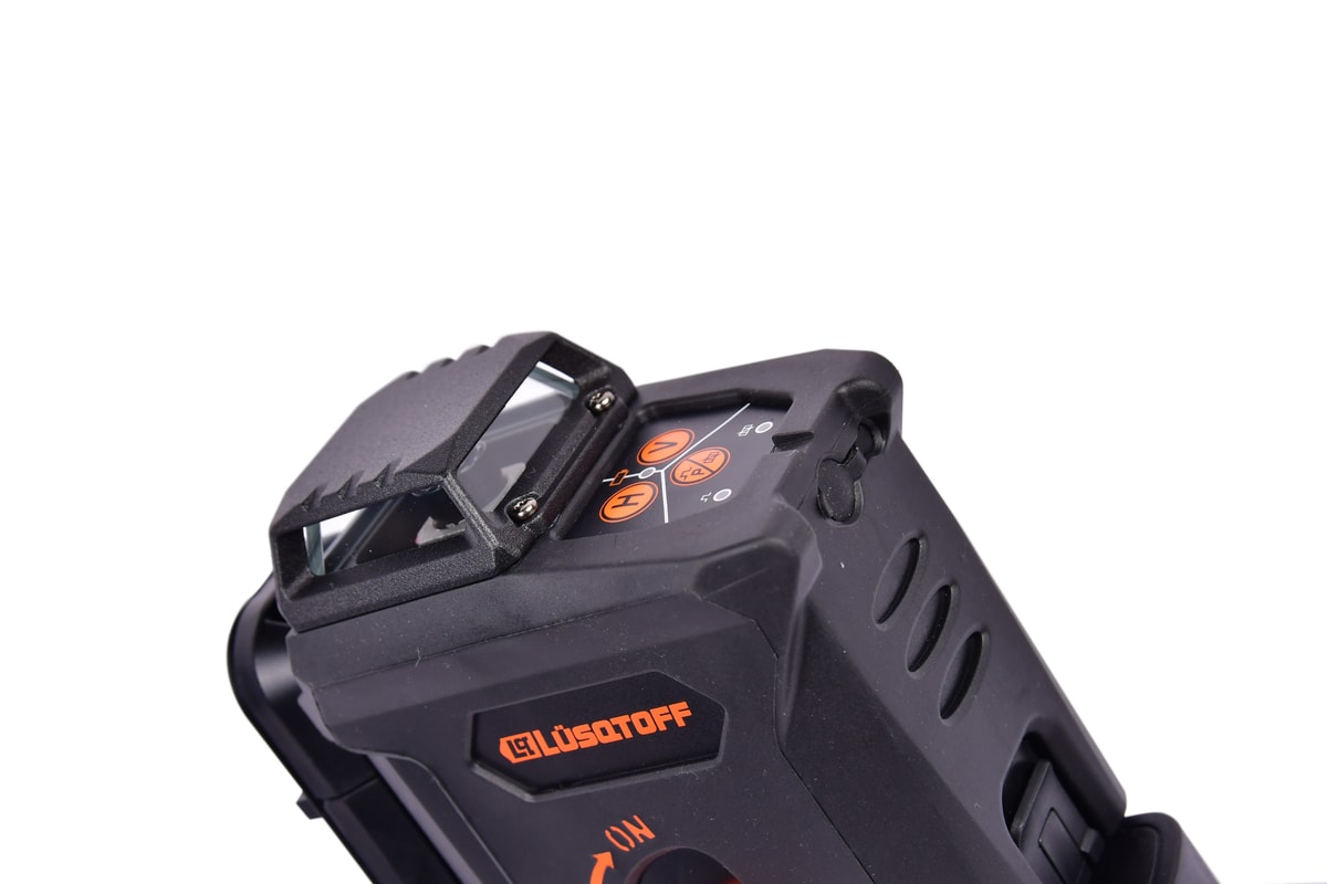 Nivel Láser Autonivelante 360° Verde 515nm Alcance 30m Black Series NVL515-9 - Lusqtoff