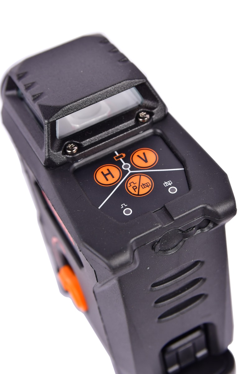 Nivel Láser Autonivelante 360° Verde 515nm Alcance 30m Black Series NVL515-9 - Lusqtoff